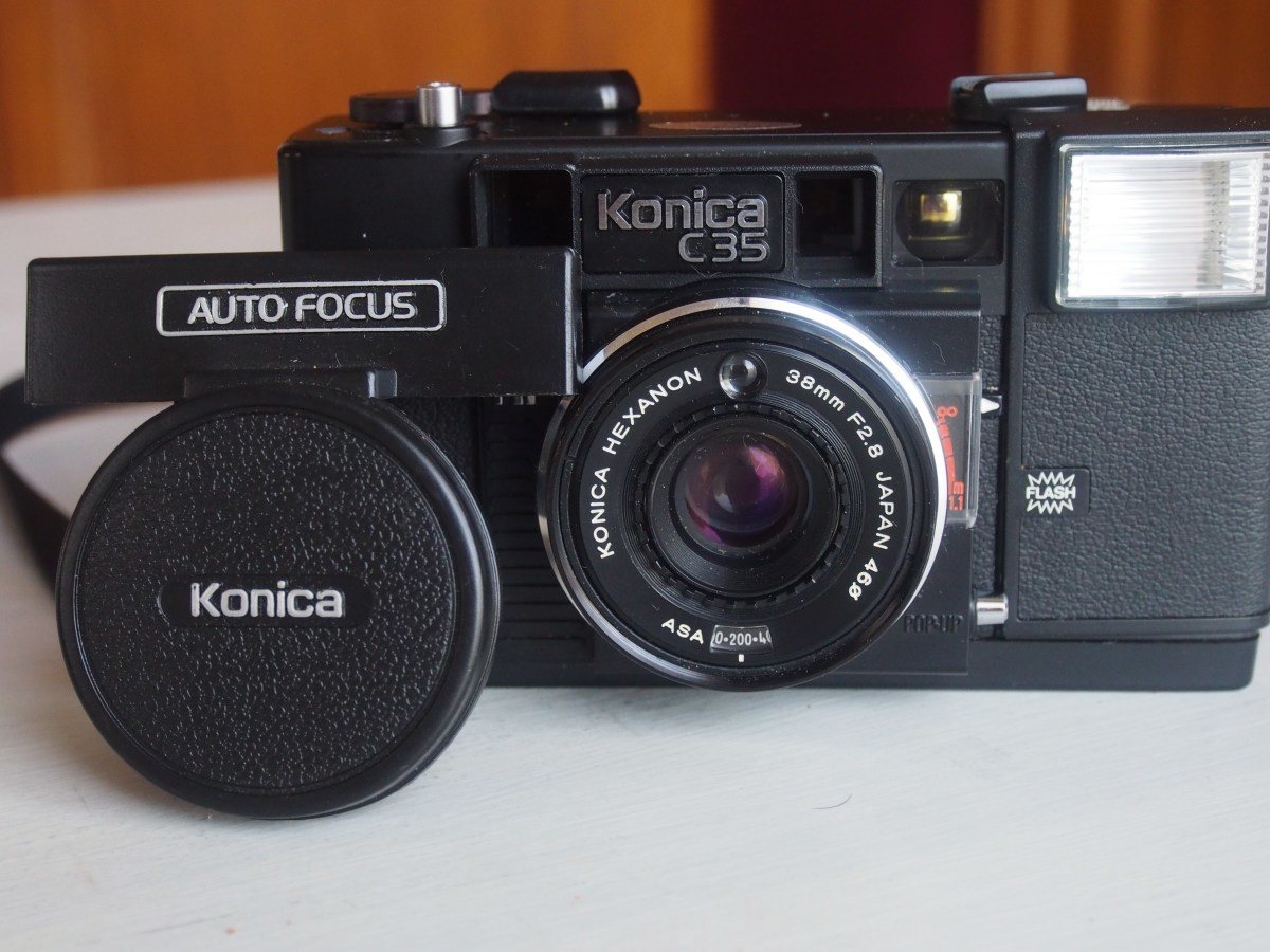 Le premier appareil compact autofocus : le Konica C35 AF