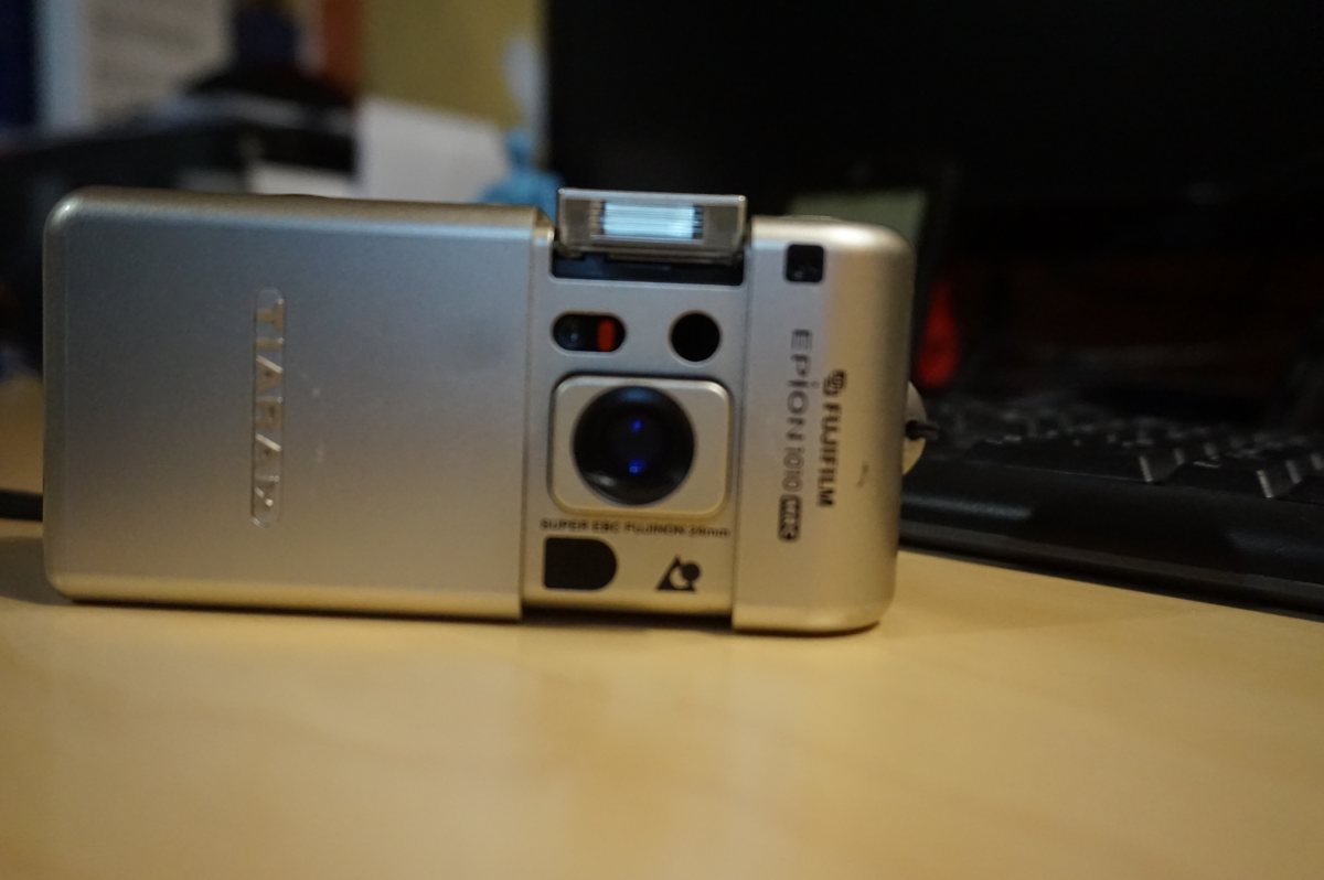 Les appareils « bijou », suite : le Fujifilm Epion 1010 MRC TIARA