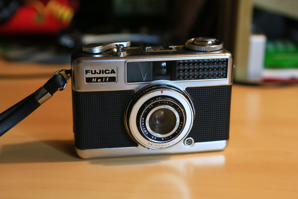 Le Fujica Half