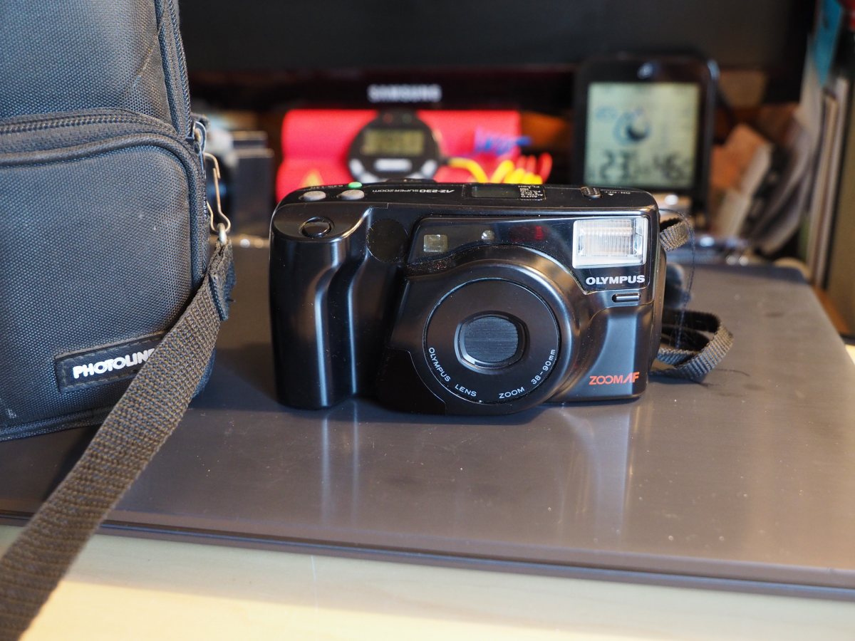 L’Olympus AZ-230 Superzoom