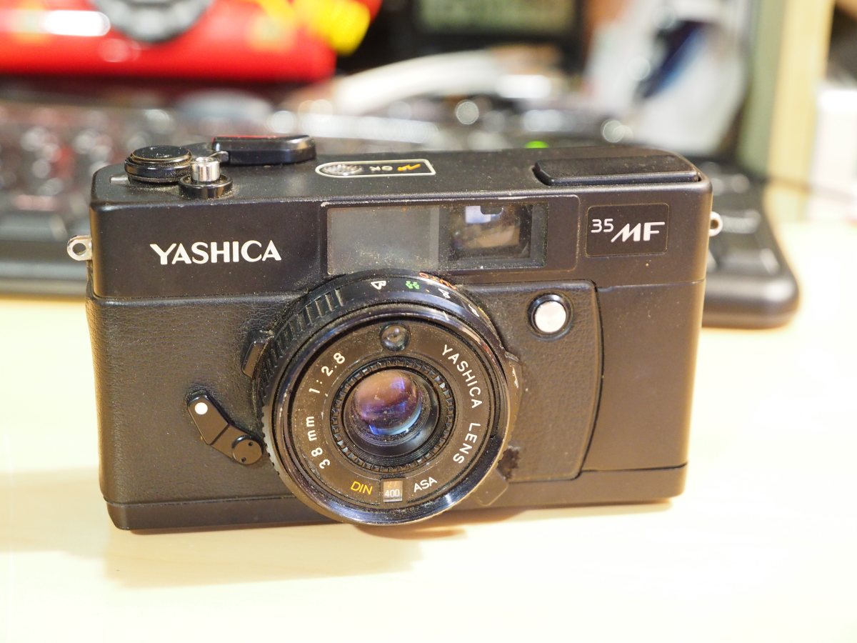 Le Yashica 35 MF