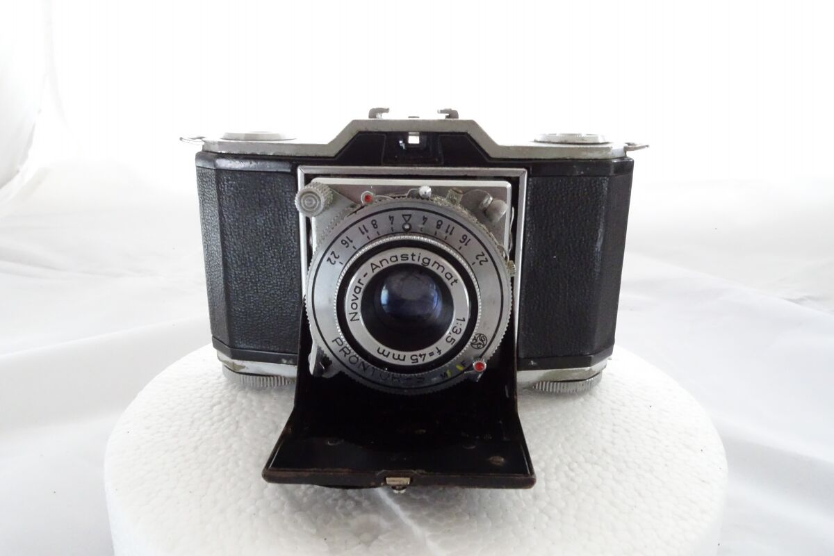 Le Zeiss Ikon Ikonta 522/24