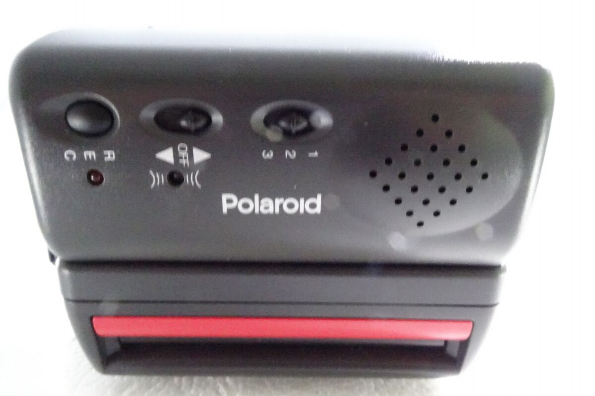 Le Polaroid 636 Instant Talking Camera