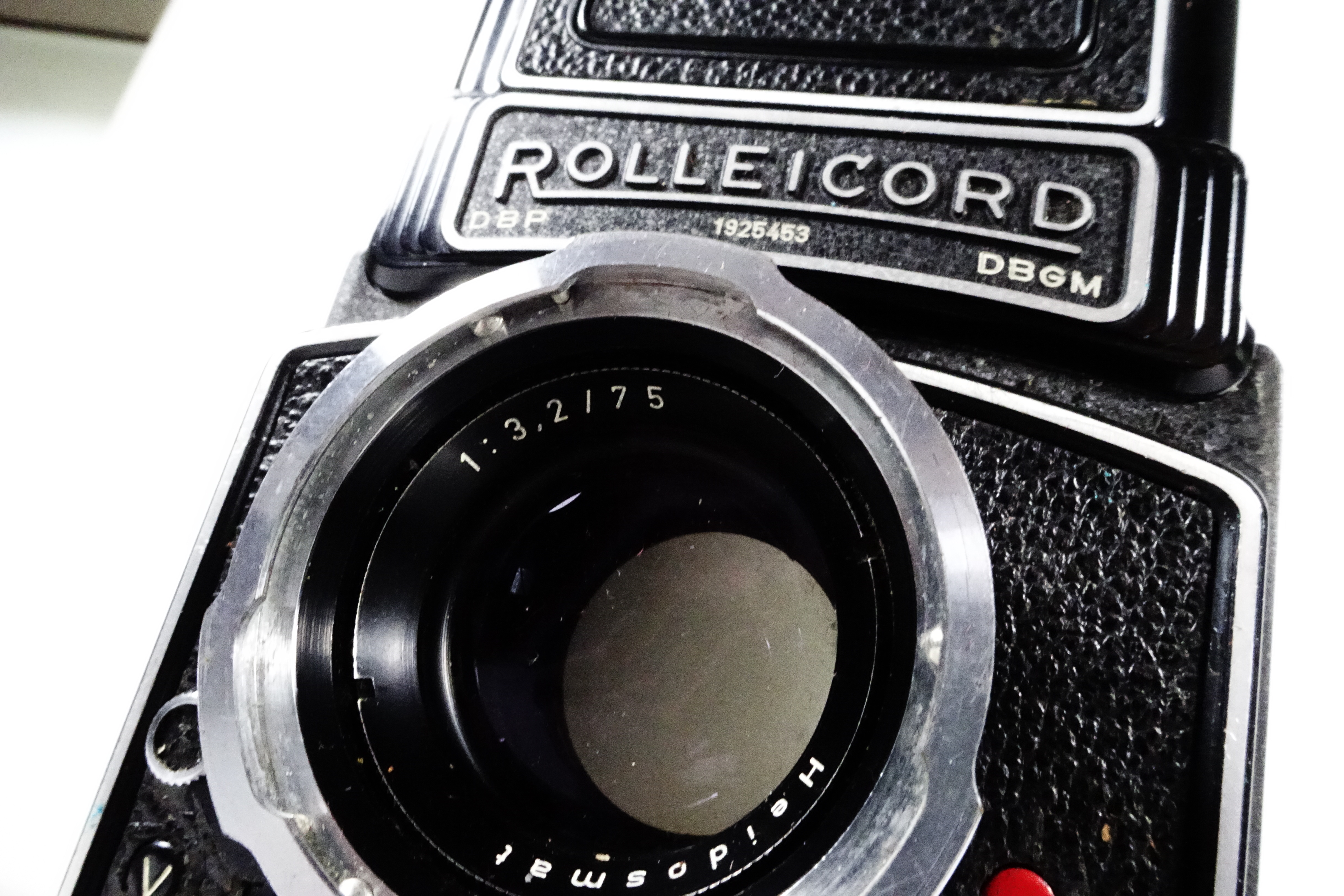 Faut pas pousser bobonne dans les orties …