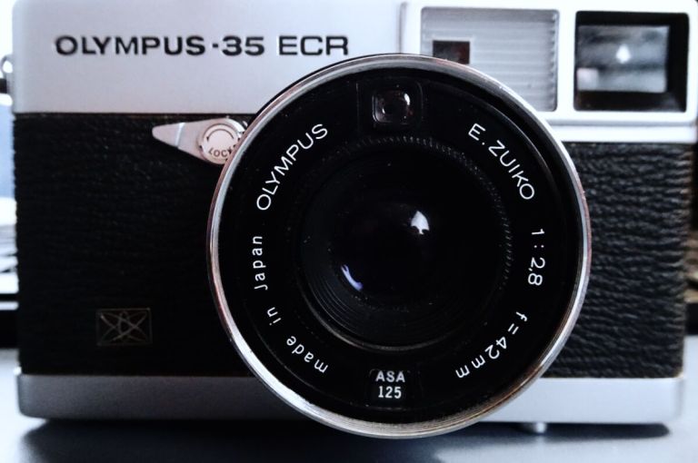 Un petit compact sympa, l’Olympus 35 ECR
